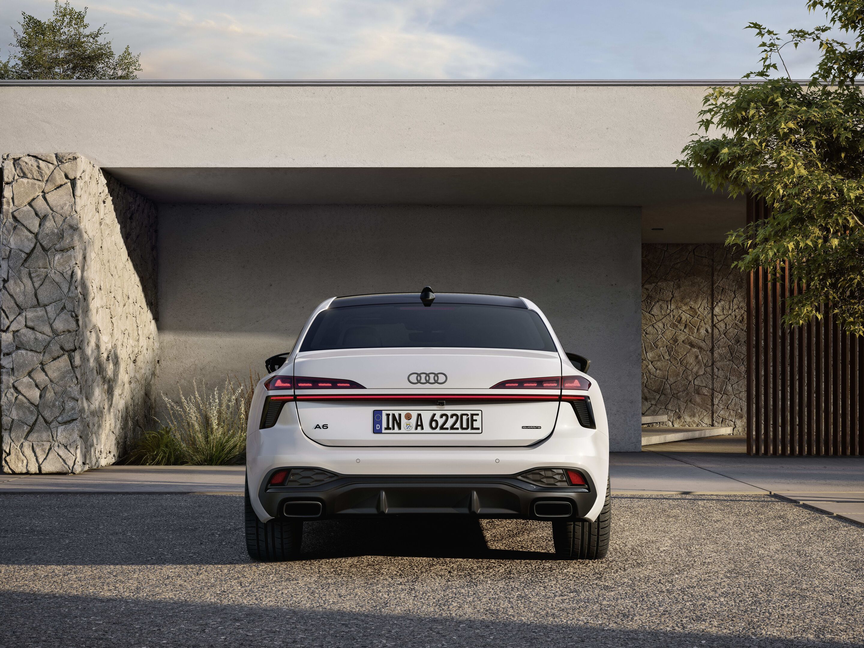 Audi A6 Limousine e-hybrid quattro - Standaufnahme,
Farbe: Gletscherweiß