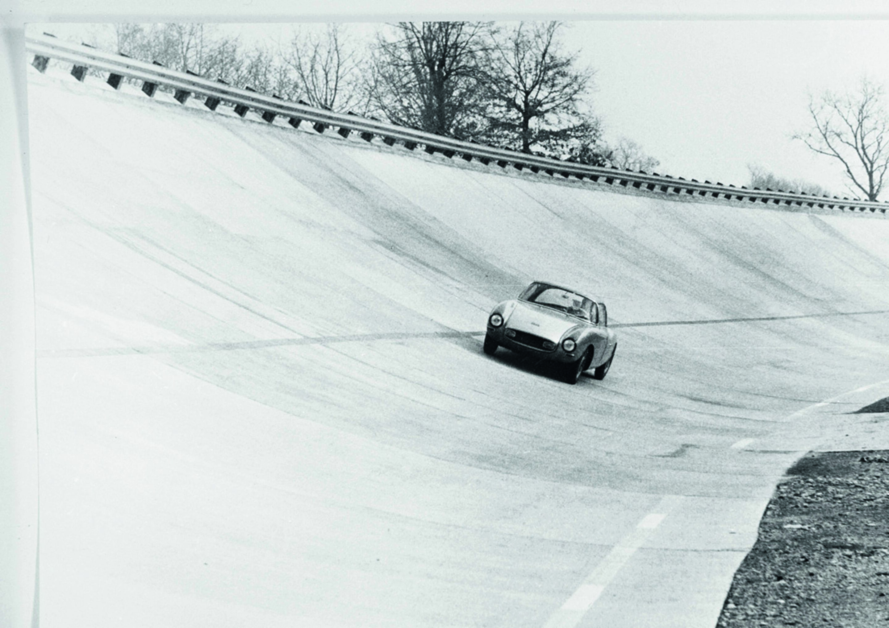 Jubiläumsmagazin Historie - Der DKW Monza errang 1956 mehrere Geschwindigkeits-Klassenrekorde