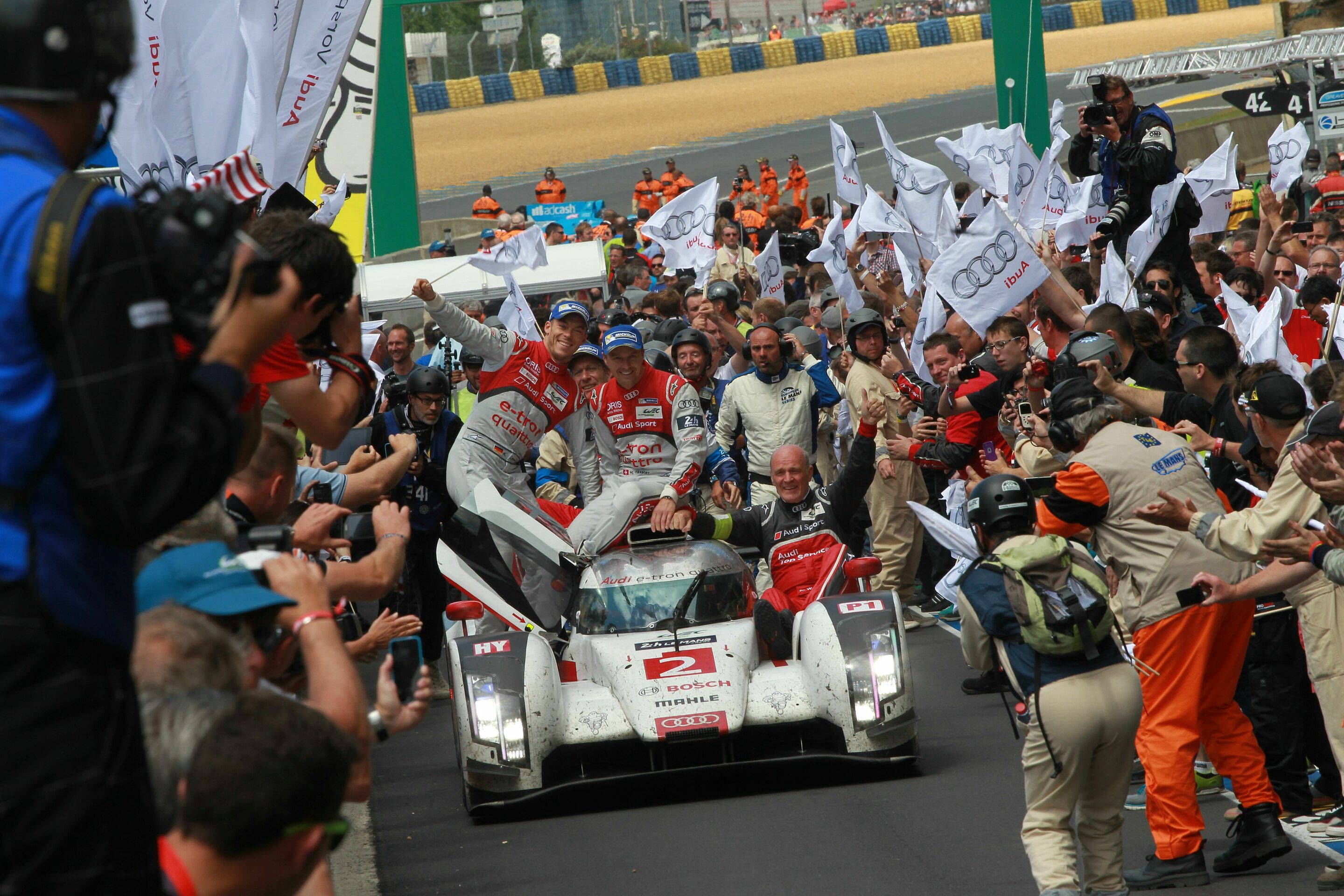 Audi Motorsport Historie - 2014: 13. Sieg für Audi bei den 24 Stunden von Le Mans